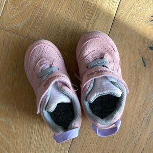 Pink Tsukihoshi Size 7 toddler tennis shoes